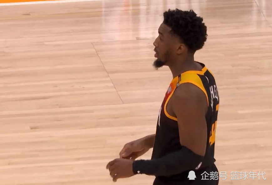  布克与保罗默契配合，太阳客场击败快船继续保持强势